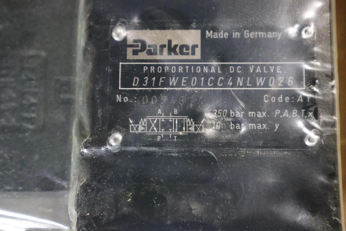 Used NEW PARKER d31fwe01cc4nlw026 VALVE stock 1797