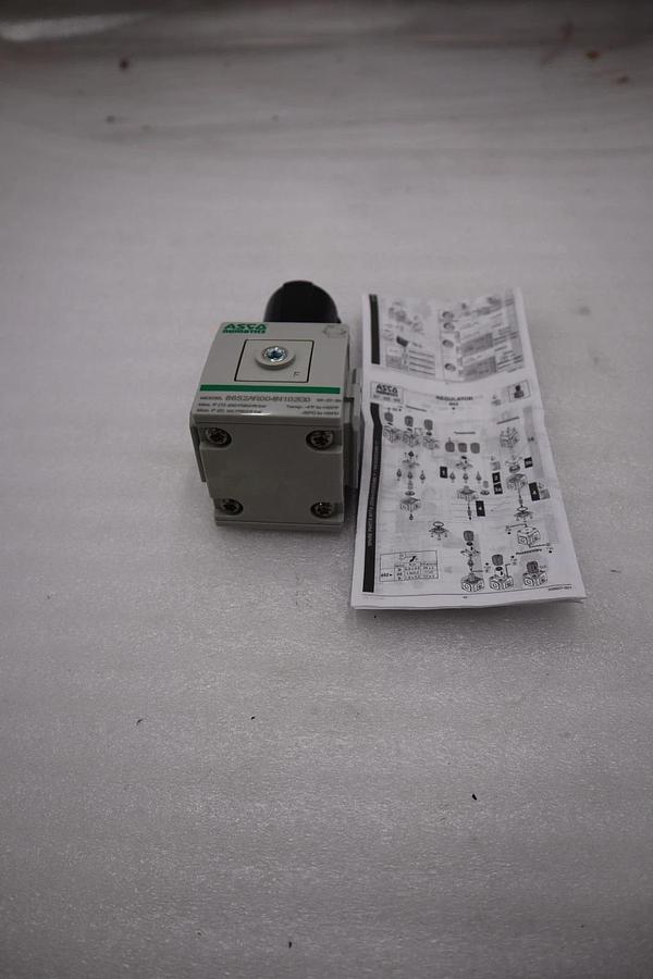 NEW ASCO 8652AR004N102G0 / 8652AR004N102G0 PRESSURE REGULATOR STOCK H1150A
