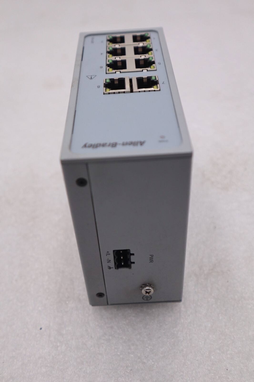 Used ALLEN BRADLEY 1783-US8T STRATIX 2000 UNMANAGED ETHERNET SWITCH SER A #K-2643