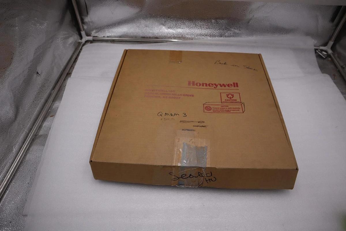 NEW OPEN BOX HONEYWELL TDC3000 51401072-300 QMEM-3 51401072300 STOCK G612