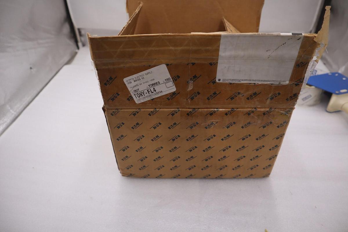Used Eaton A211K2CA, Horizontal Reversing Contactor, Nema Size 2 NEW IN BOX #G494