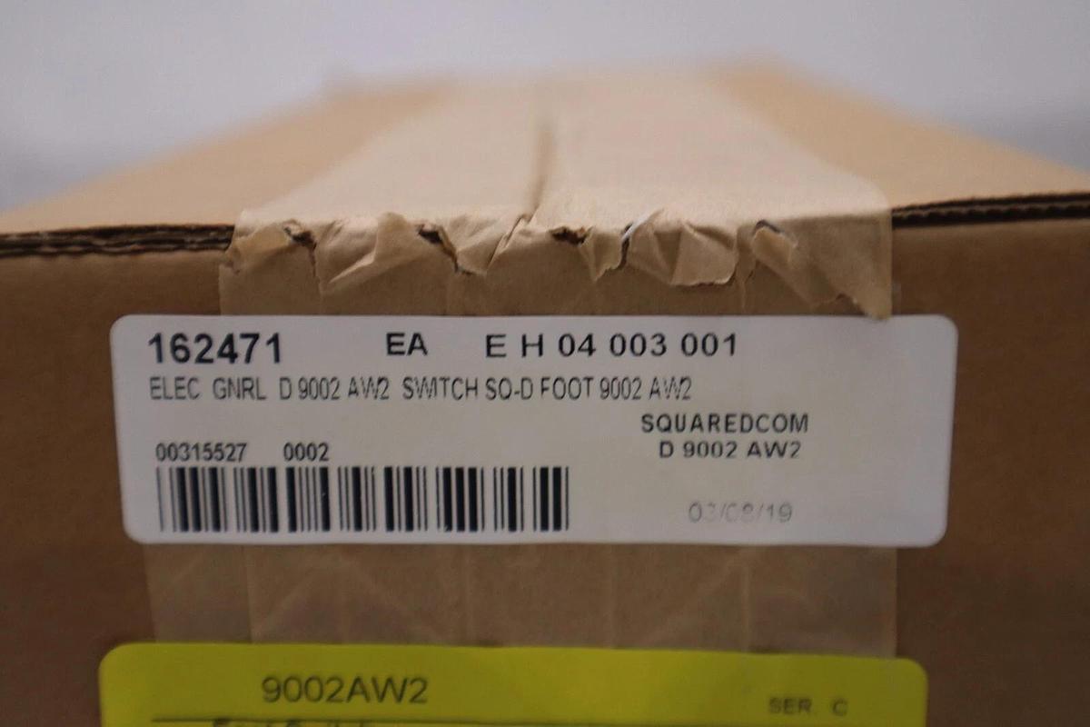 NEW SQUARE D 9002AW2 Heavy Duty Foot Switch STOCK G-190 785901815921