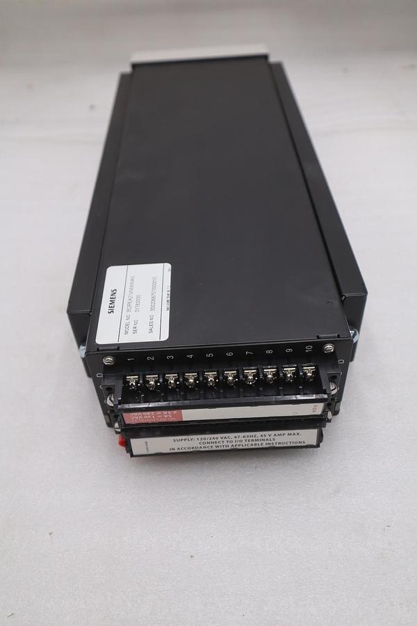 SIEMENS 352PEA21VNNNNAN DIGITAL CONTROLLER SINGLE-LOOP - STOCK GF1010