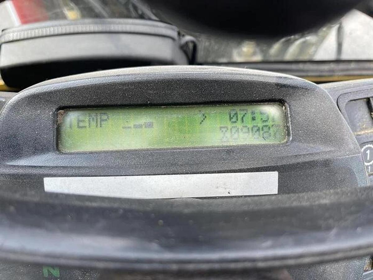 Used 12,000 POUND HYSTER MODEL S120FTPRS ENCLOSED CAB ROLL CLAMP FORKLIFT MFG. 2017