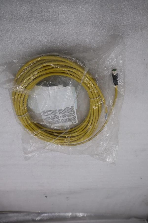 Used NEW MURR ELEKTRONIK CABLE 7000-08061-0111000  STOCK L-152A