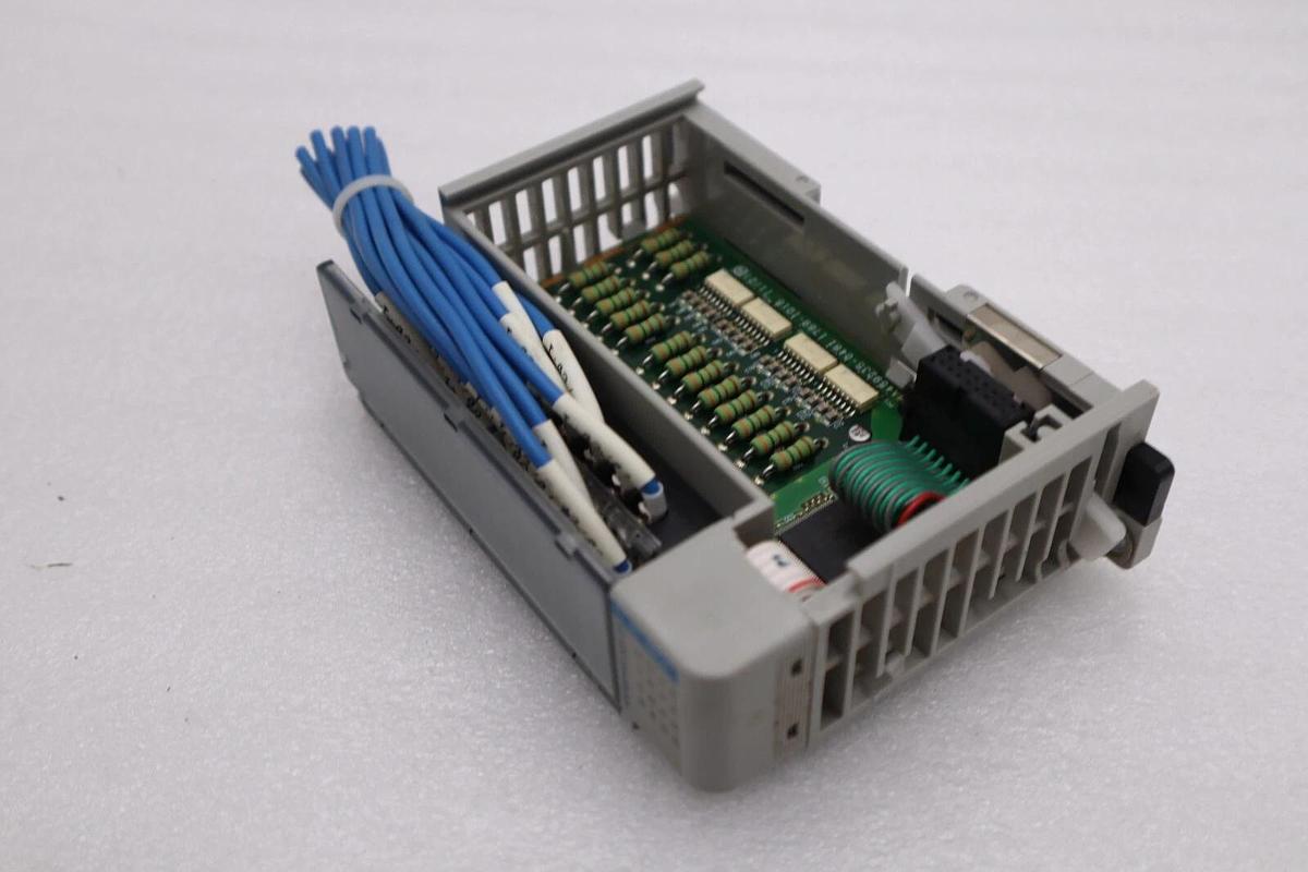 Used 1769-IQ16 ALLEN BRADLEY INPUT MODULE SERIES A STOCK K-37-A