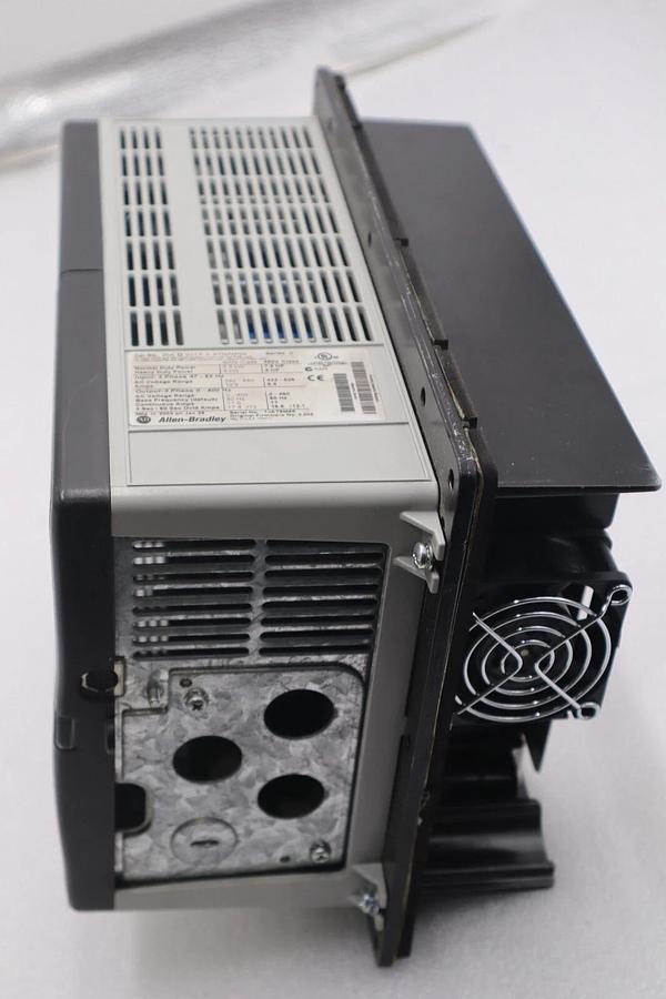 Used ALLEN BRADLEY POWERFLEX 70 20AD011F0AYNANNN SER.A 3PH 5.5KW 7.5HP STOCK 2505
