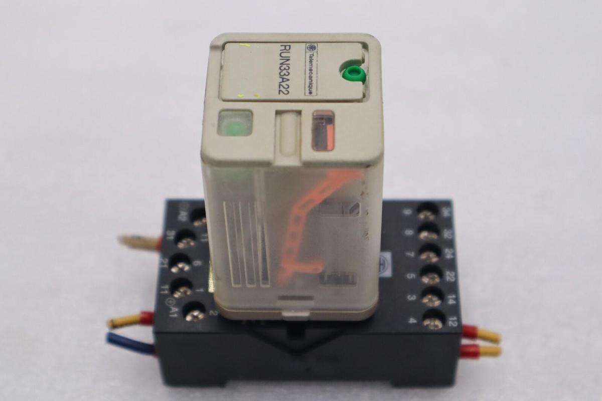 Used Telemecanique RUN33A22 BD 24VDC STOCK L-67-C