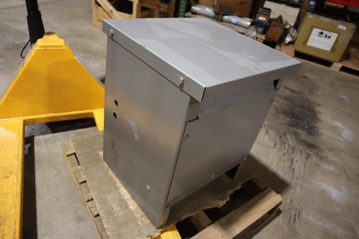 Used DONGAN 63-11-8637SH TRANSFORMER 3 PH 400/460V DELTA 3P3W STOCK HP161