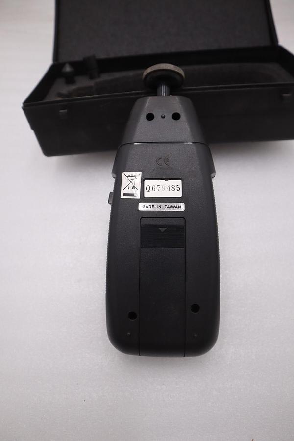 NEW EXTECH 461891 Tachometer +/-0.05% RPM Acc LCD STOCK H922