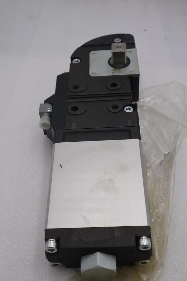 Used SMC CKZ2N63TF-90DP, POWER CLAMP CYLINDER, BORE SIZE: 63MM, NEW STOCK 1031A