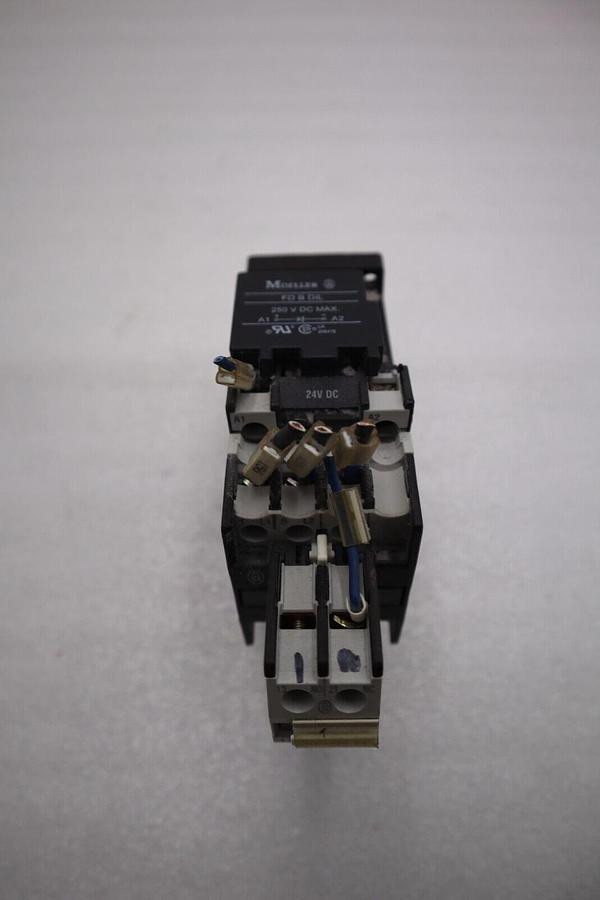 Used Moeller DIL00M-G CONTACTOR 20 AMP 3 POLE STOCK L-459C