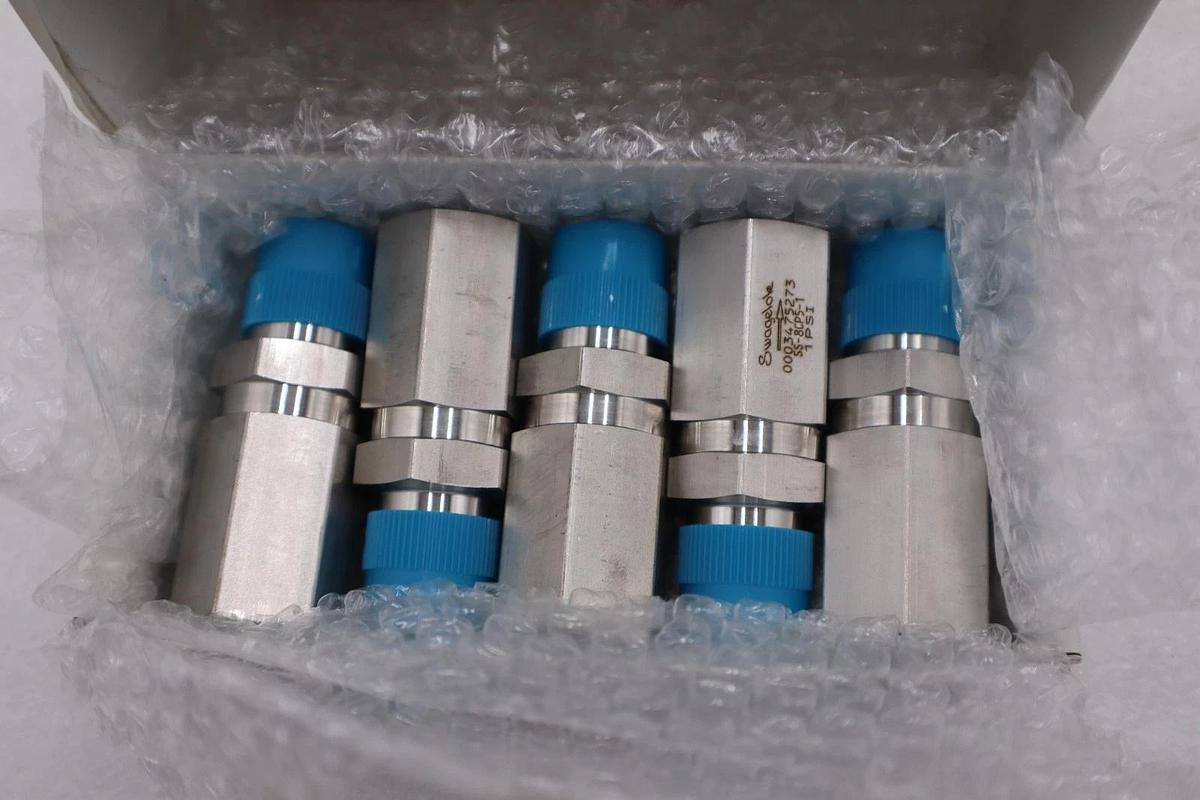 Used BOX OF 5 - Swagelok SS-8CP5-1 Stainless Steel 1-Piece Poppet Check Valve #GF169