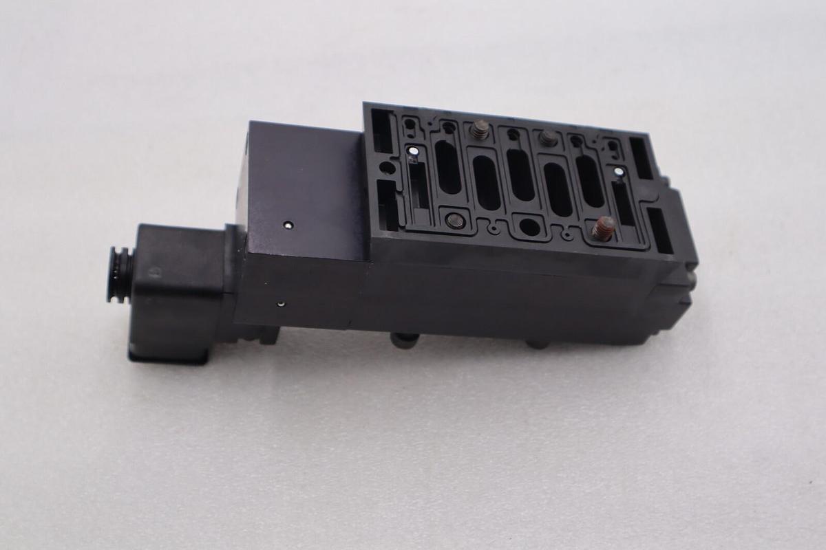 NEW Parker h2ewxbbl49b Solenoid Valve STOCK L-541