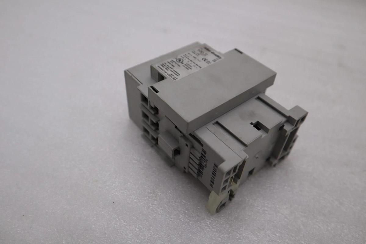 Used Allen Bradley 100-C30*00 100-C30D10 AB100C30D10 Ser C Contactor STK H1072A