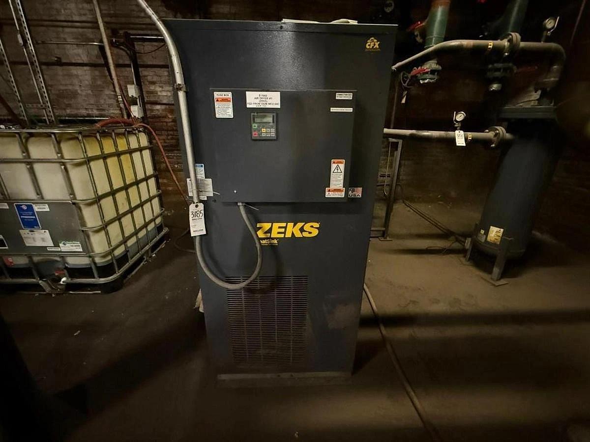 Used ZEKS 1200HSFA6F8 Refrigerated Air Dryer 2400 SCFM HeatSink Cycling 575VAC 3PH