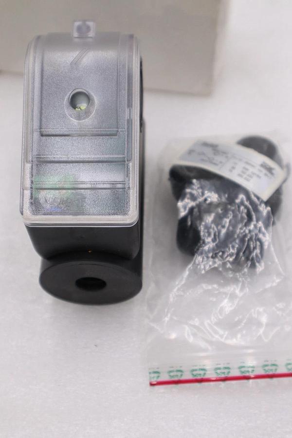 Used NEW HONEYWELL KROMSCHRODER 74923334 / 74923334 STOCK H652A