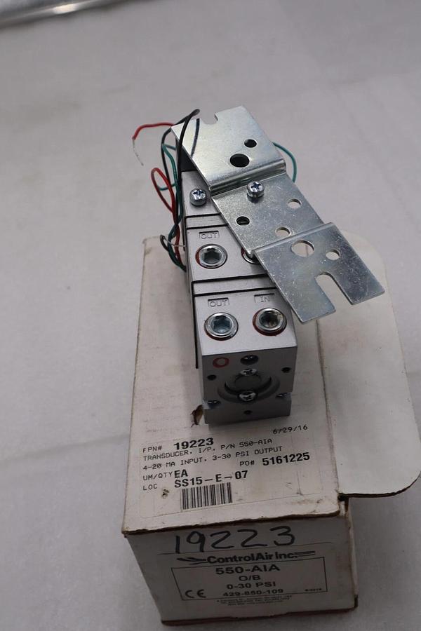 Used NEW CONTROLAIR O/B 0-30PSI ELECTRIC TO PNEUMATIC TRANSDUCER 550-AIA STOCK L-785