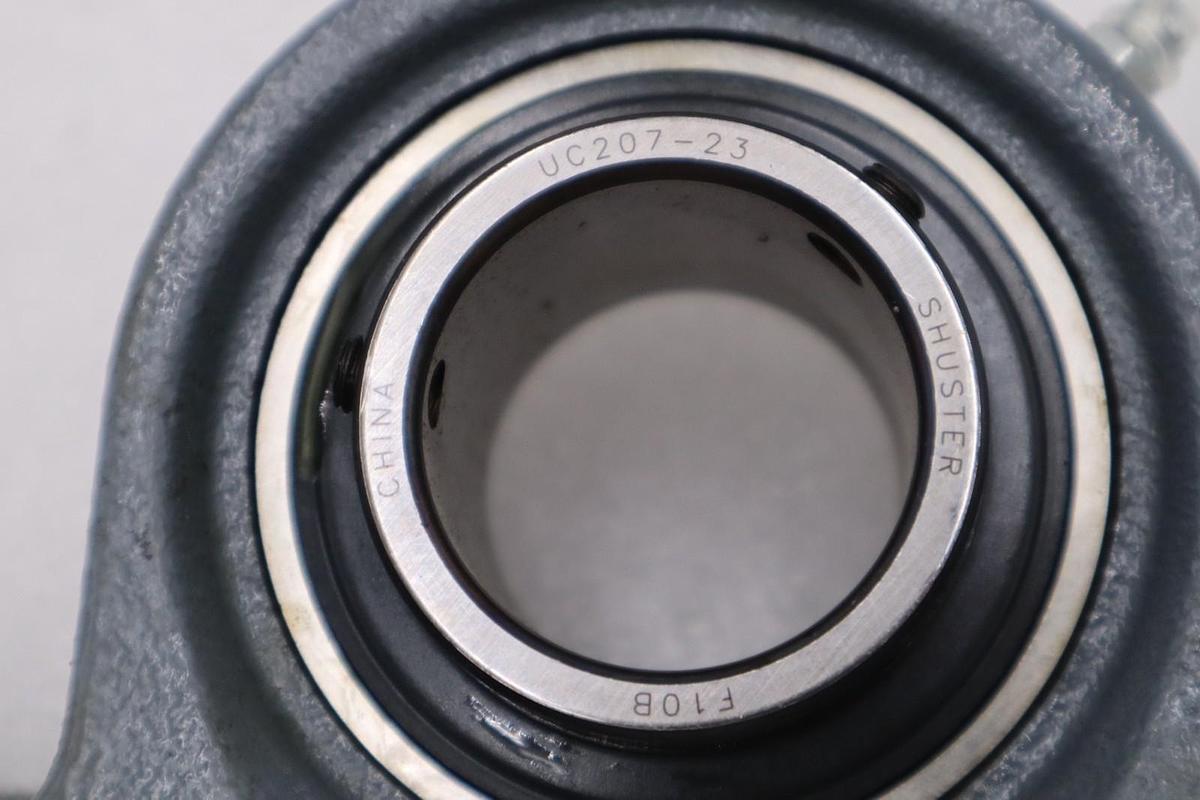 Used Bearing P207 UC207-23 Pillow Block Bearing STOCK H1335