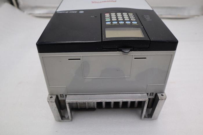 ALLEN BRADLEY 20AD040A0AYNANC0 POWERFLEX 70 30HP AC DRIVE STK 5358