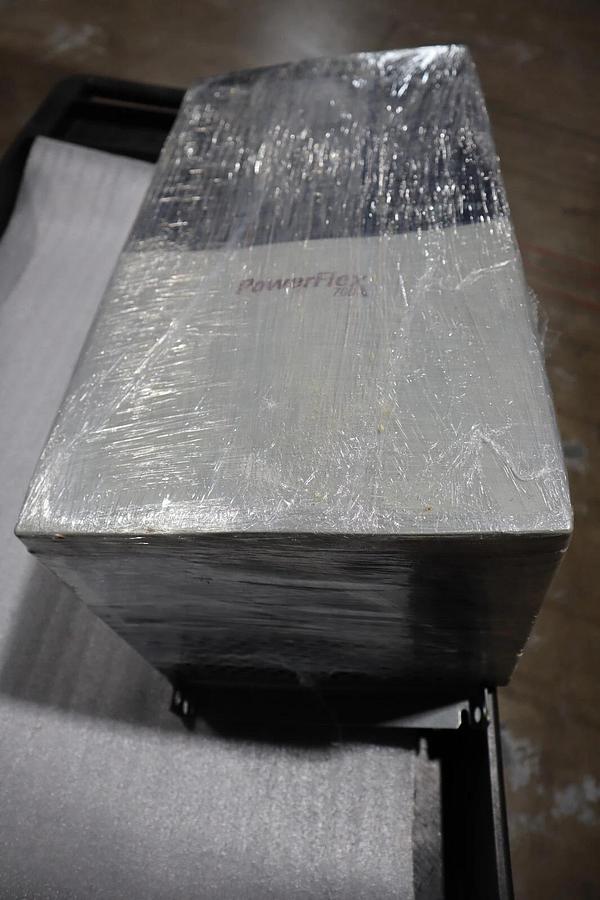 Used ALLEN BRADLEY 20BD125A3AYNADD0 POWERFLEX 700 DRIVE 100 HP SER.B STOCK S-598