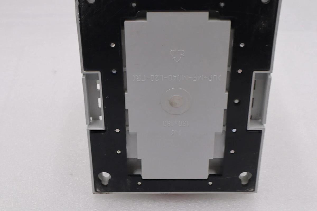 Used ALLEN-BRADLEY 100-D300 CONTACTOR 600 VAC MAX STOCK L-715