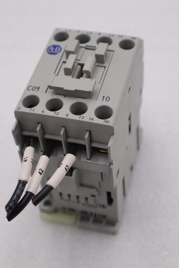 Used Allen-Bradley 100-C09*10 Series A CONTACTOR STOCK L-467C