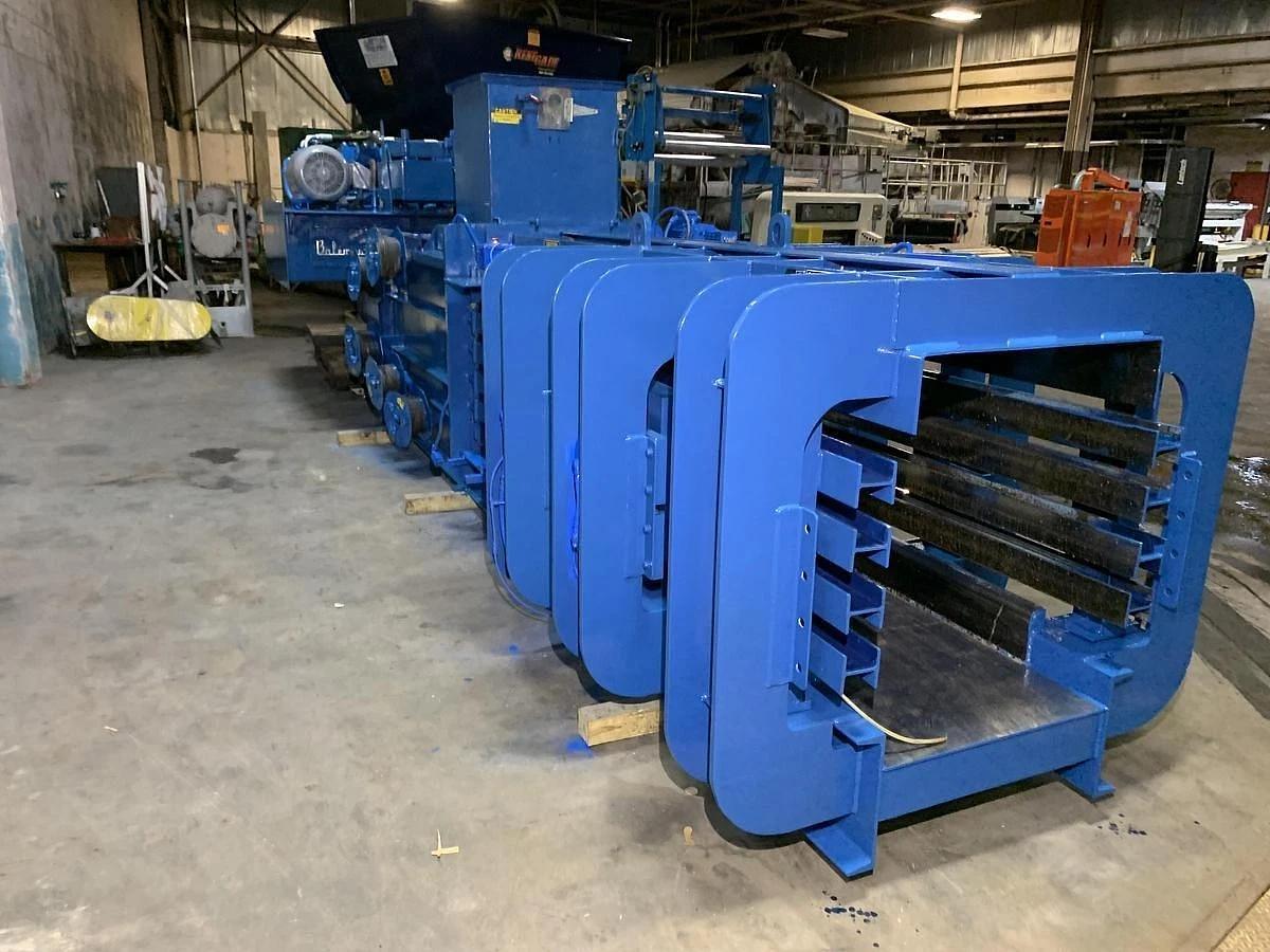 Used BALEMASTER HORITZONTAL AUTO TIE BALER 44100GL-10 TWIN 50 HP MOTORS 10" CYLINDER