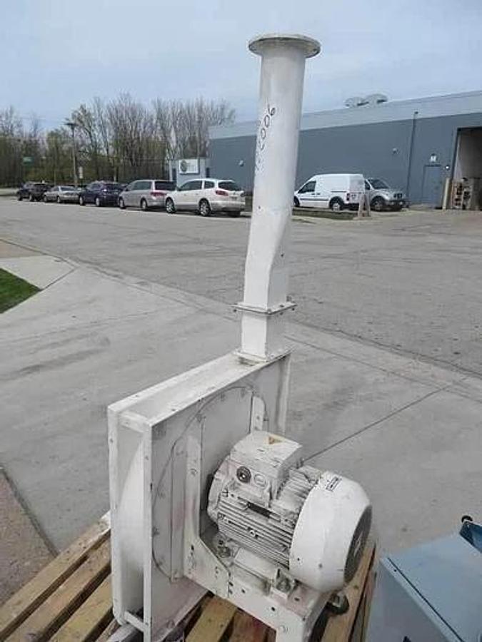 Used TRIA (OMV GROUP) GRANULATOR MODEL 900 NS-R WITH SILENCER