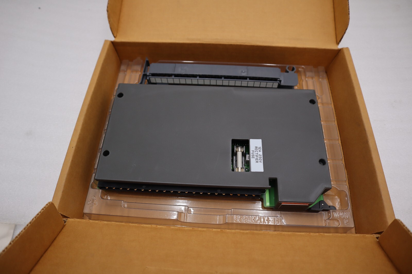 Used NEW ALLEN BRADLEY 17710BD SERIES C CAT D01 REV E01 OUTPUT MODULE STOCK K-3017A