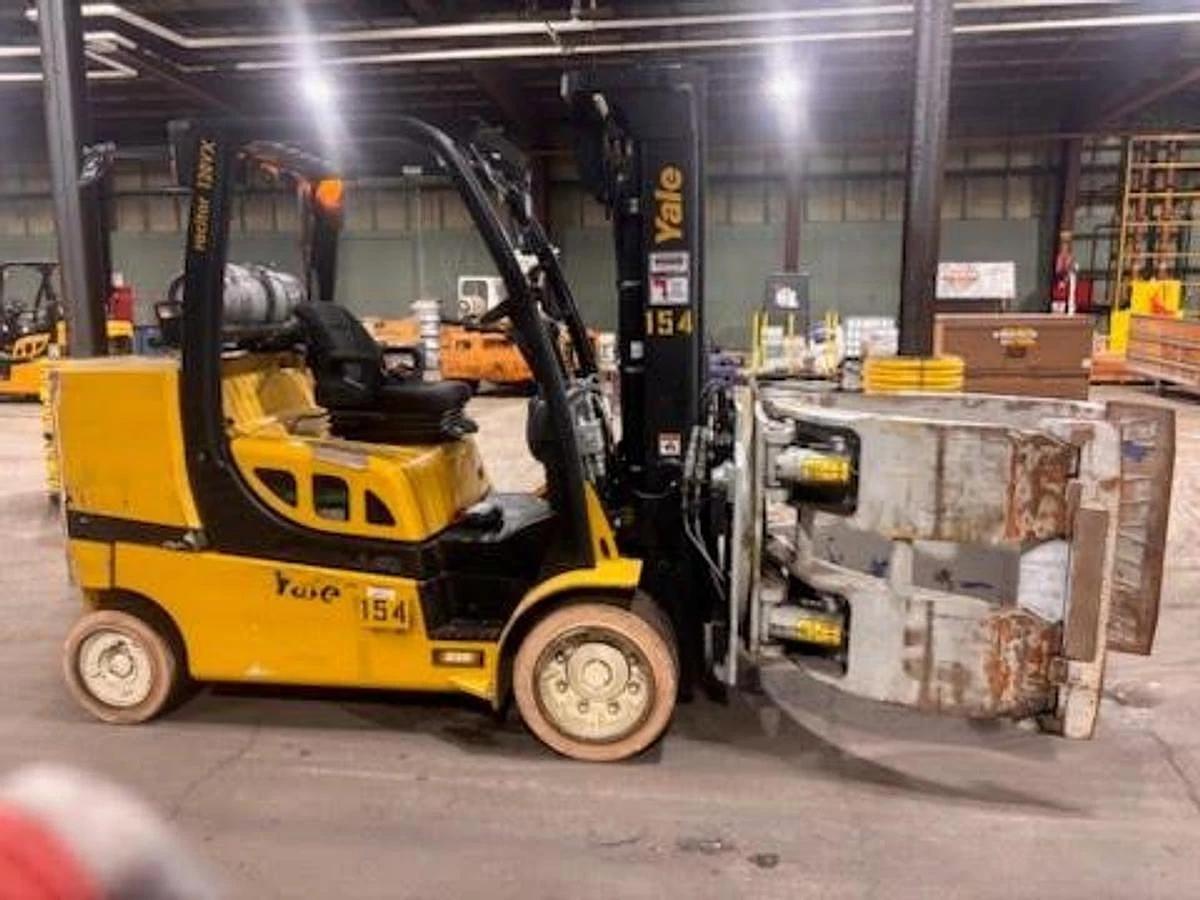 Used 12,000 LB. YALE MDL GLC120VX LH92"/RH185" WITH 72" CASCADE PAPER ROLL CLAMP 2019