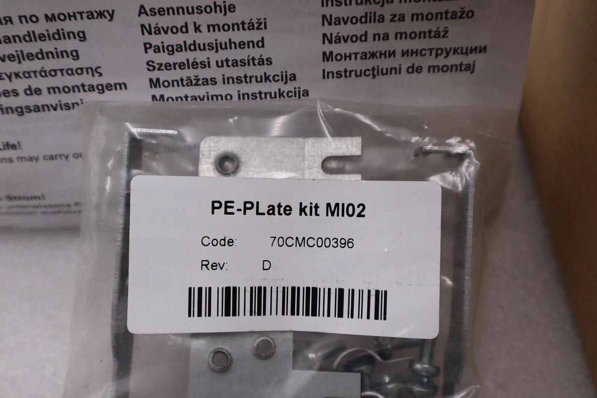 Used EATON MMX11AA3D7N0-0 AC Variable-Frequency Drive - NEW IN BOX - STOCK 3839CC