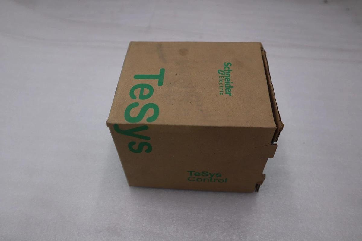 Used LC2D32G7 Schneider LC2D32G7 Reversing Contactor STK 3979B
