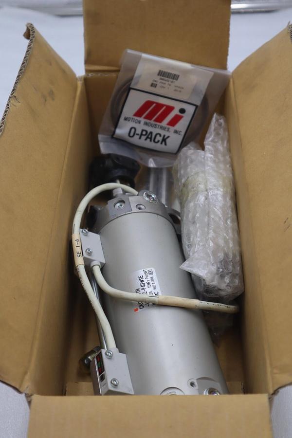 Used SMC CKG1B63TN-125YAZ-P4DWSE 63mm ck clamp cylinder, CK CLAMP CYLINDER STK 2779