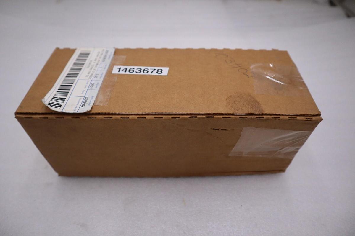 Used NEW OPEN BOX PARKER 927093-74W-OL FILTRATION STOCK H-183