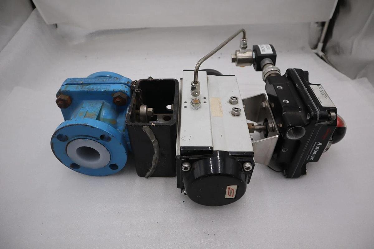 Used FLOWSERVE NXCLU2PP-18-00200/ M105 K55 90 ACTUATORS AND CONTRFOLS STOCK M-81