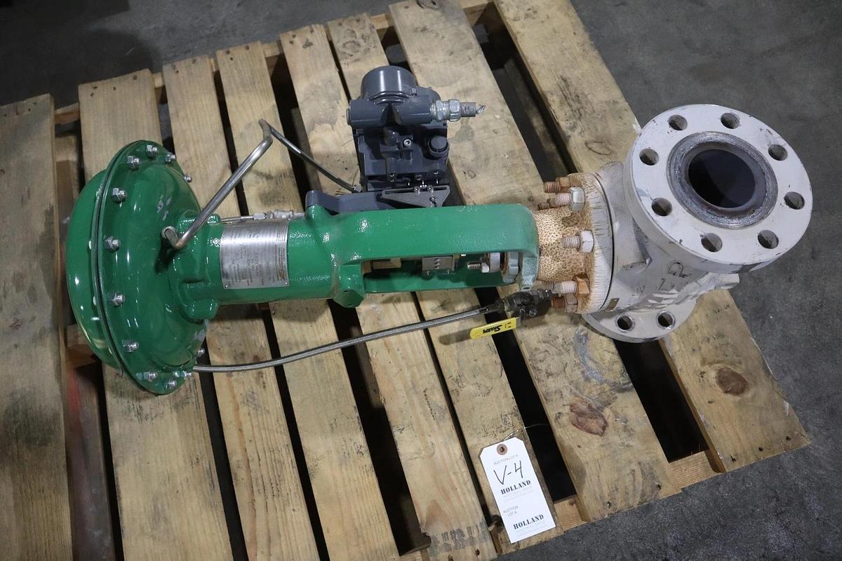Used Fisher Control Valve Size 40 With 667 Pneumatic Actuator