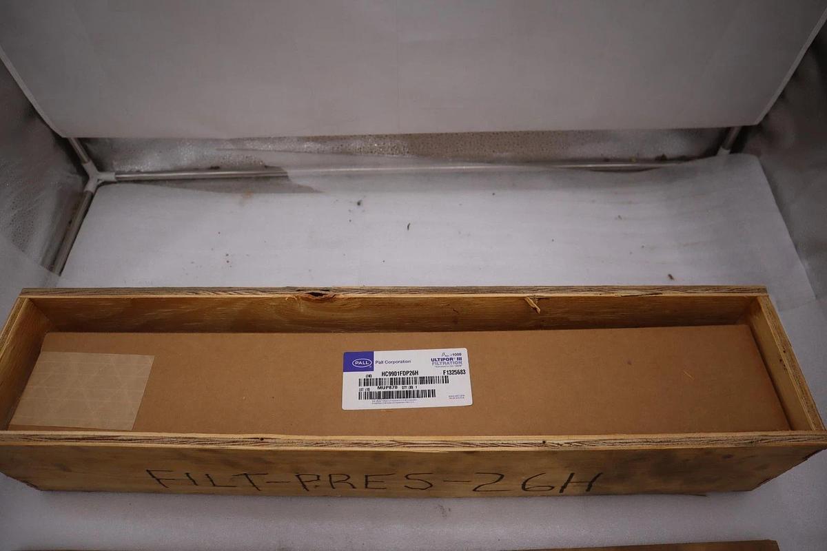 Used Original Pall HC9901FDP26H Filter 2 Microns - NEW IN BOX - STOCK HP194