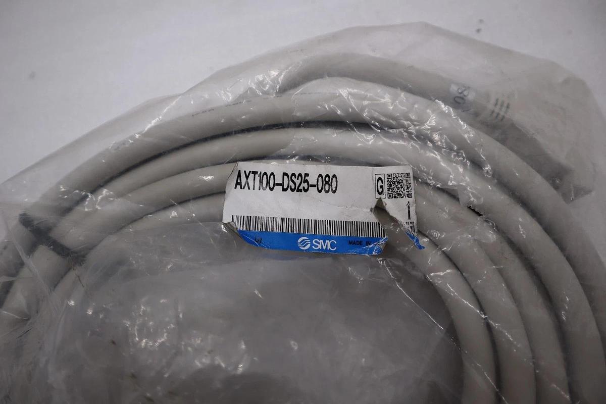 Used NEW SMC AXT100-DS25-060 CORDSET CONNECTOR AXT100DS25060 STK H1411