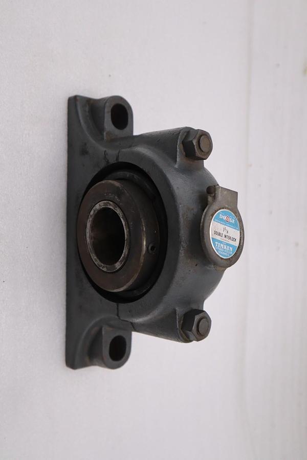Used DODGE DOUBLE-INTERLOCK EXPANSION BEARING 1-5/8" BORE WITH TIMKEN STK CC251