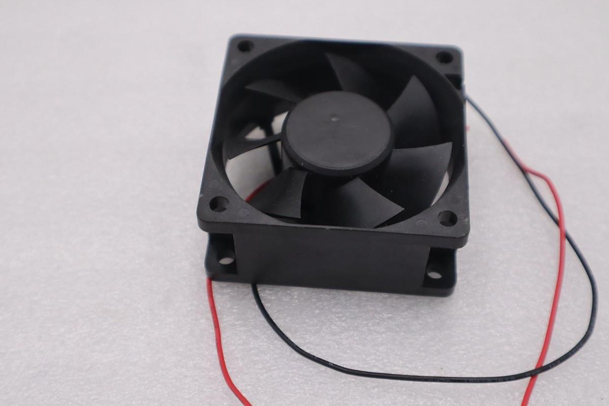 Dayton 6KD71B Fan Axial 19.3 CFM 24 V - NEW NO BOX - STOCK H1660A