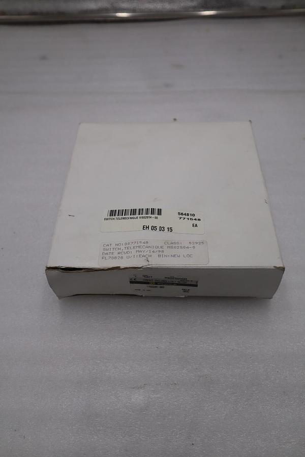 Used NEW OPEN BOX Square D 9007 MS02S0400 B Limit Switch STOCK G465A