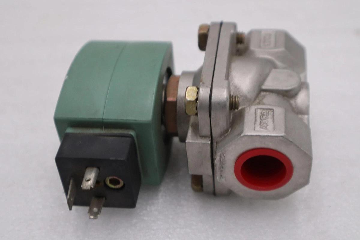 NEW OPEN BOX ASCO RED HAT SOLENOID VALVE SD8210G87 STK L88C