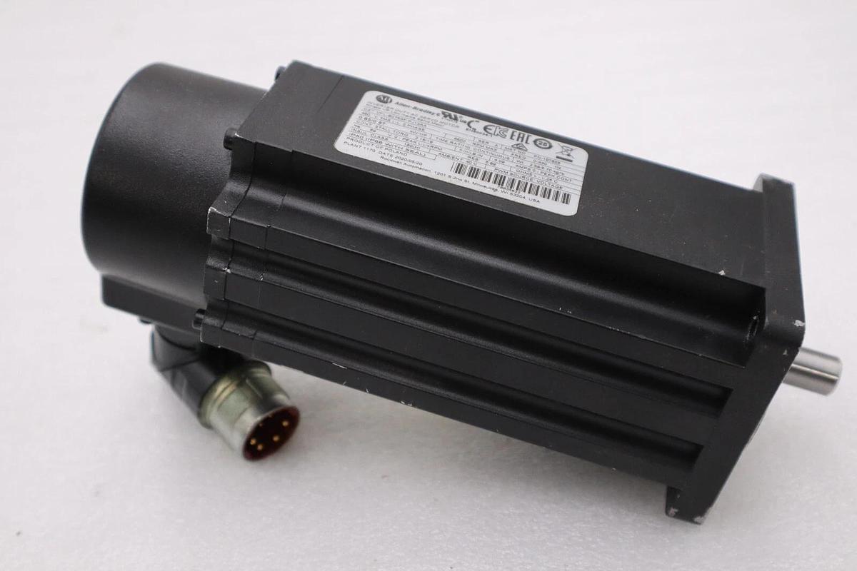Used Allen Bradley Inverter Duty AC Servo Motor Cat No. VPL-B0753F-PJ12AA Ser. A