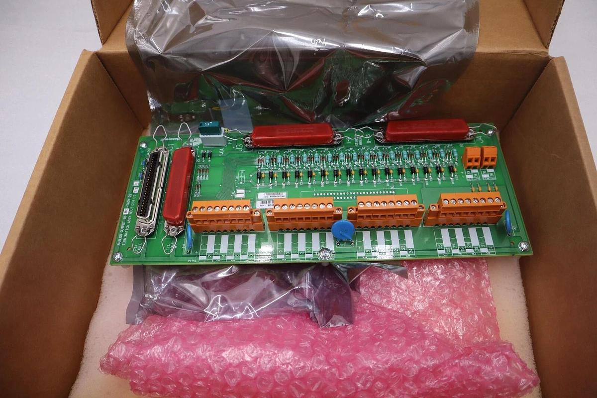 NEW HONEYWELL 51204172-175 Digital Output Module STOCK G118A