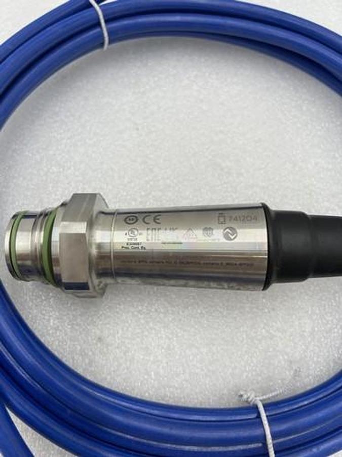 Used New No Box Vegabar 28 Pressure Sensor With Switching Funtion #K-1963