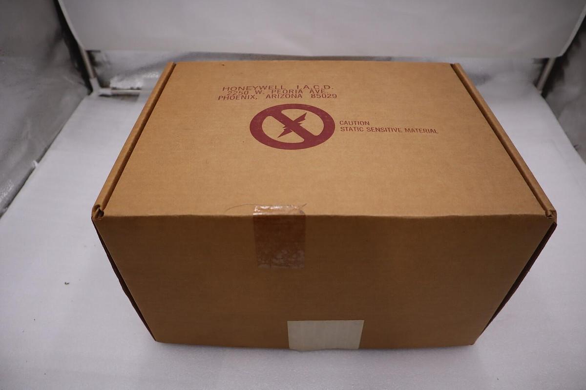 Used HONEYWELL DC POWER SUPPLY 51109818-100 NEW IN BOX UNIT STOCK G78A