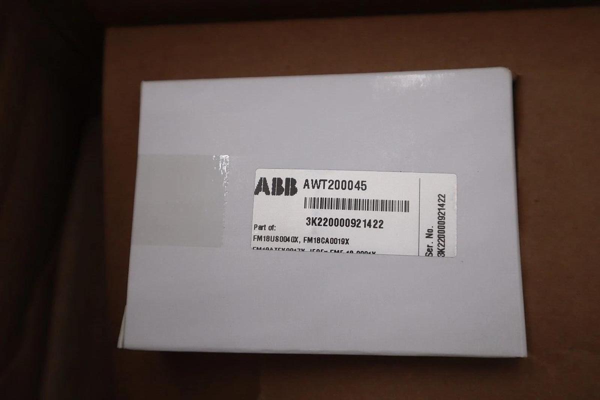 Used ABB AWT210 AWT210A2C4H1E6-A1-U3-M5 / AWT200062 2 WIRE TRANSMITTER CONTROL #G440