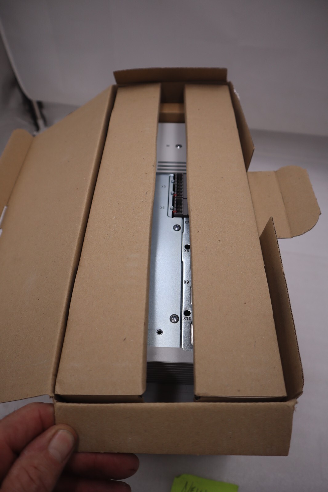 Used Lenze EVS9323-CSV003 SERVO CONTROLLER Inverter New In Box STOCK G478