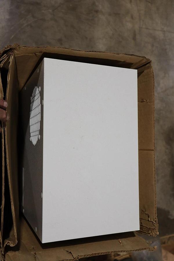 Used NEW Pfannenberg DTS 3141 460V LTGY Side Mounting Cooling Unit STOCK S-678